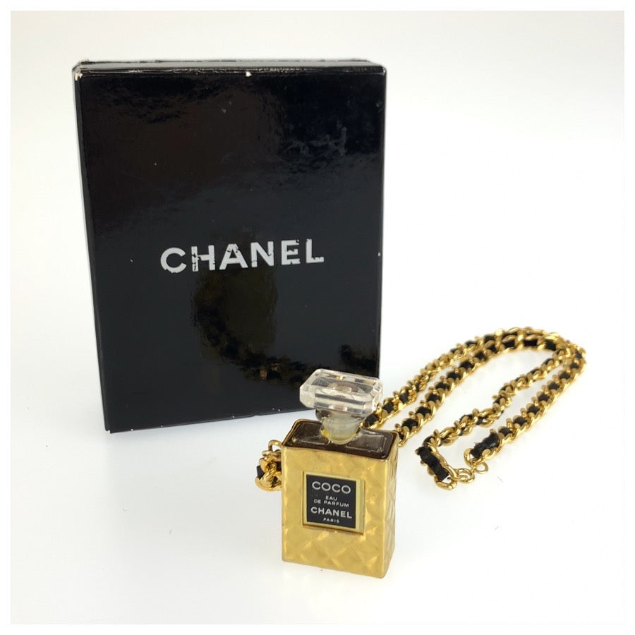 CHANEL シャネル パフュームボトル ゴールド ブラック メタル / プラスチック ネックレス レディース AB35