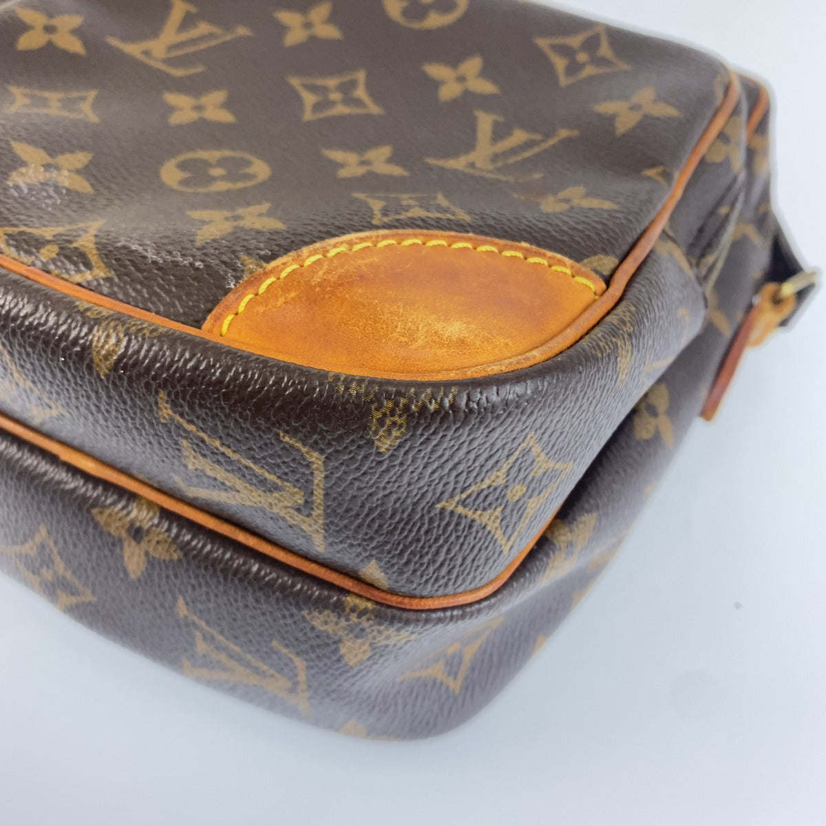 LOUIS VUITTON ルイヴィトン モノグラム アマゾン ブラウン PVC / レザー M45236 ショルダーバッグ ポシェット レディース B47