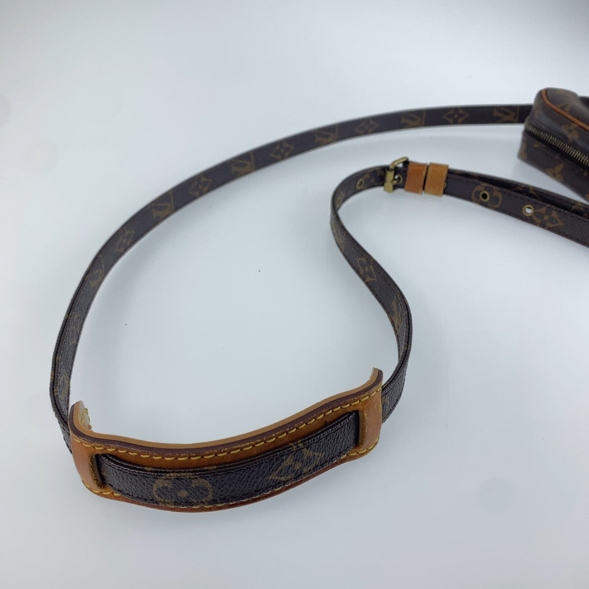 LOUIS VUITTON ルイヴィトン モノグラム アマゾン ブラウン PVC / レザー M45236 ショルダーバッグ ポシェット レディース B47