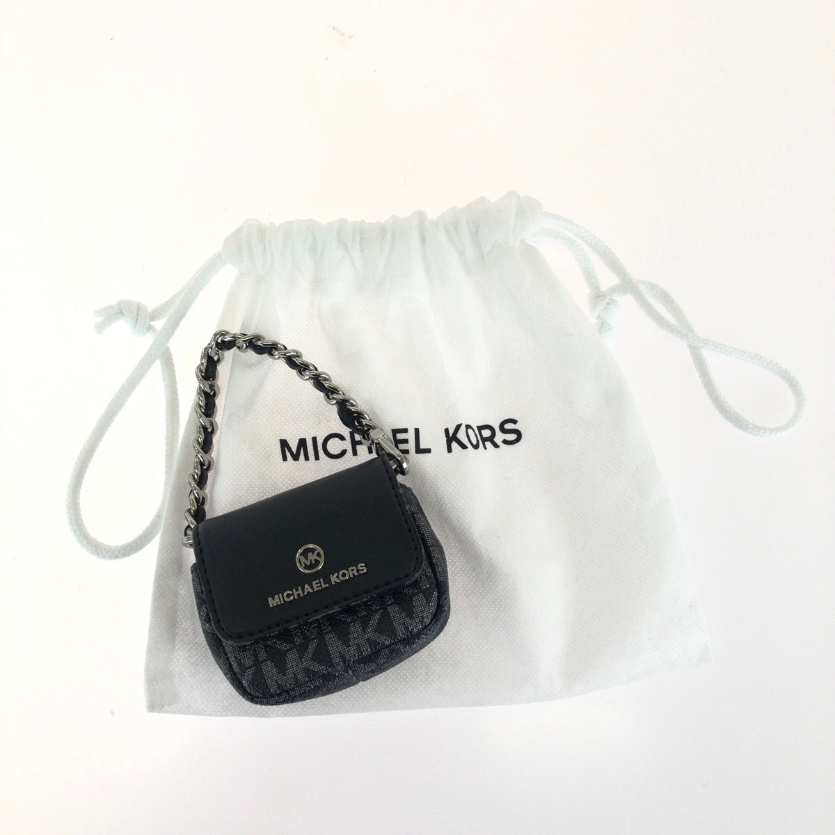 Michael Kors マイケルコース JET SET CHARM AirPodsケース ブラック 黒 シルバー金具 PVC / レザー 32F2ST9N5V その他小物 男女兼用 レディース A