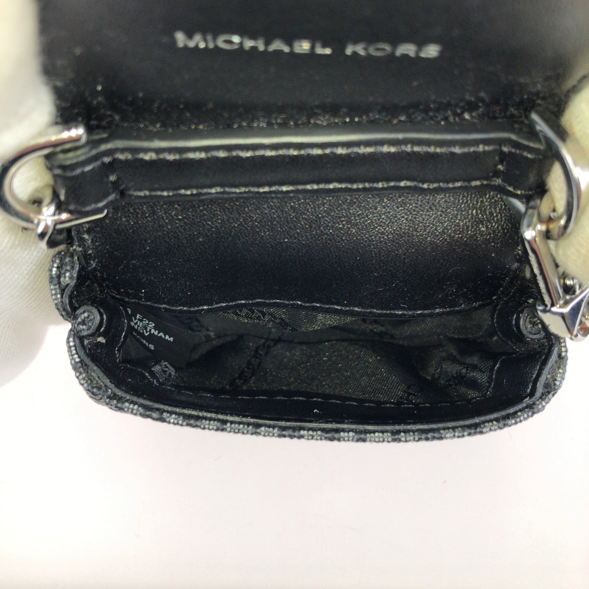 Michael Kors マイケルコース JET SET CHARM AirPodsケース ブラック 黒 シルバー金具 PVC / レザー 32F2ST9N5V その他小物 男女兼用 レディース A
