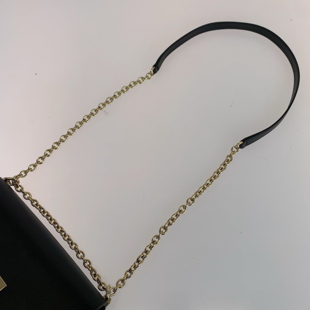 Furla フルラ ブラック 黒 ゴールド金具 レザー 285783 ショルダーバッグ ポシェット レディース ABP