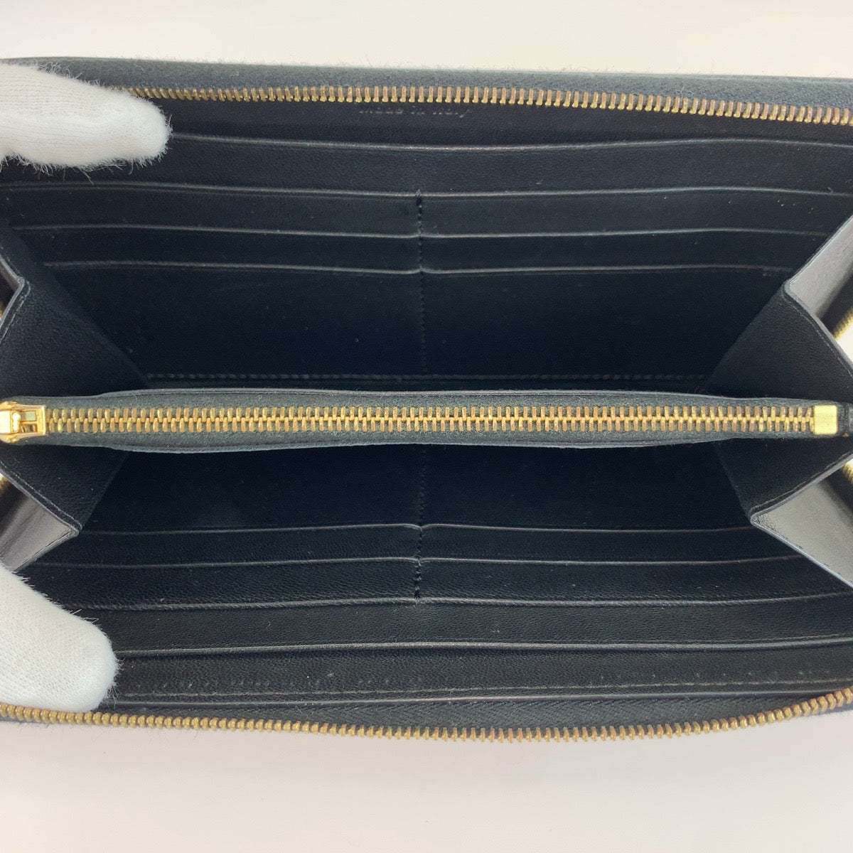 CELINE セリーヌ フィービー期 ワインレッド ボルドー ゴールド金具 エナメル 長財布 ラウンドファスナー レディース B