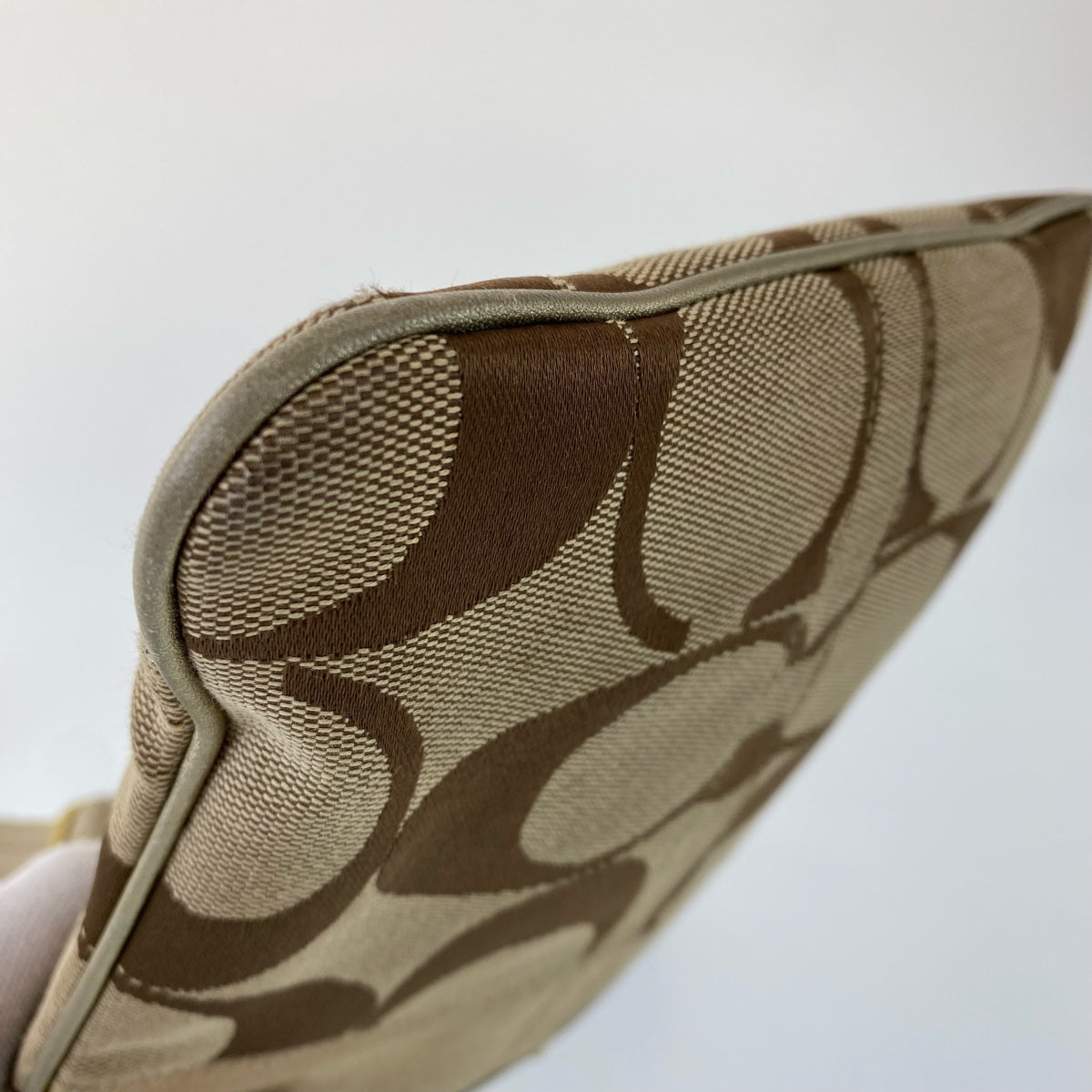 12762
COACH コーチ シグネチャー 斜め掛け可能 ブラウン キャンバス Lo867-F41207 ショルダーバッグ ポシェット  レディース AB5