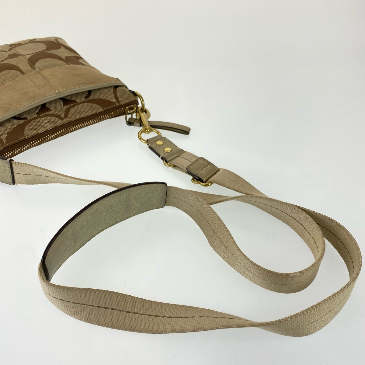 12762
COACH コーチ シグネチャー 斜め掛け可能 ブラウン キャンバス Lo867-F41207 ショルダーバッグ ポシェット  レディース AB5