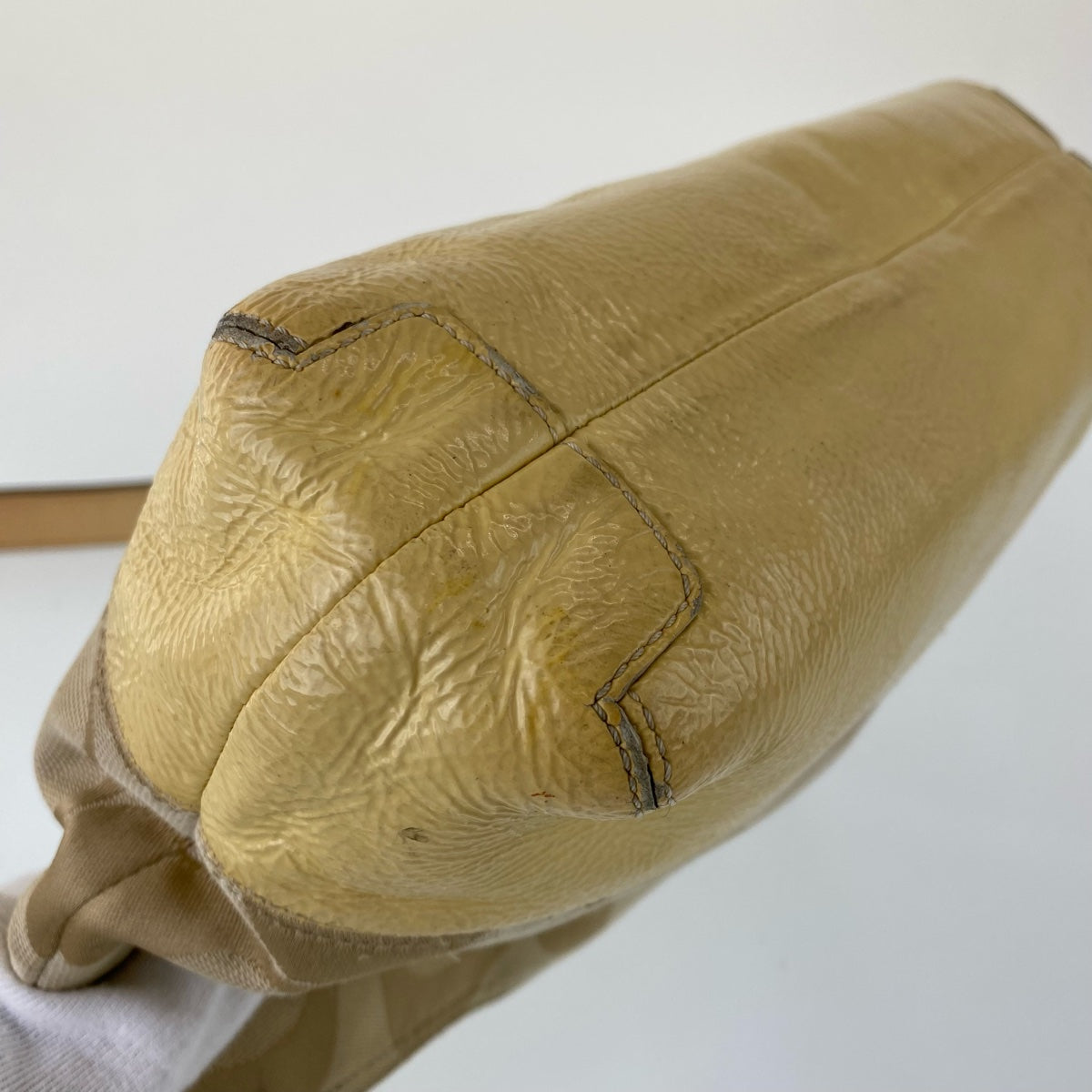 12761
COACH コーチ シグネチャー 斜め掛け調整可能 ベージュ キャンバス / パテントレザー D1171-F17490 ホーボー ショルダーバッグ  レディース AB5