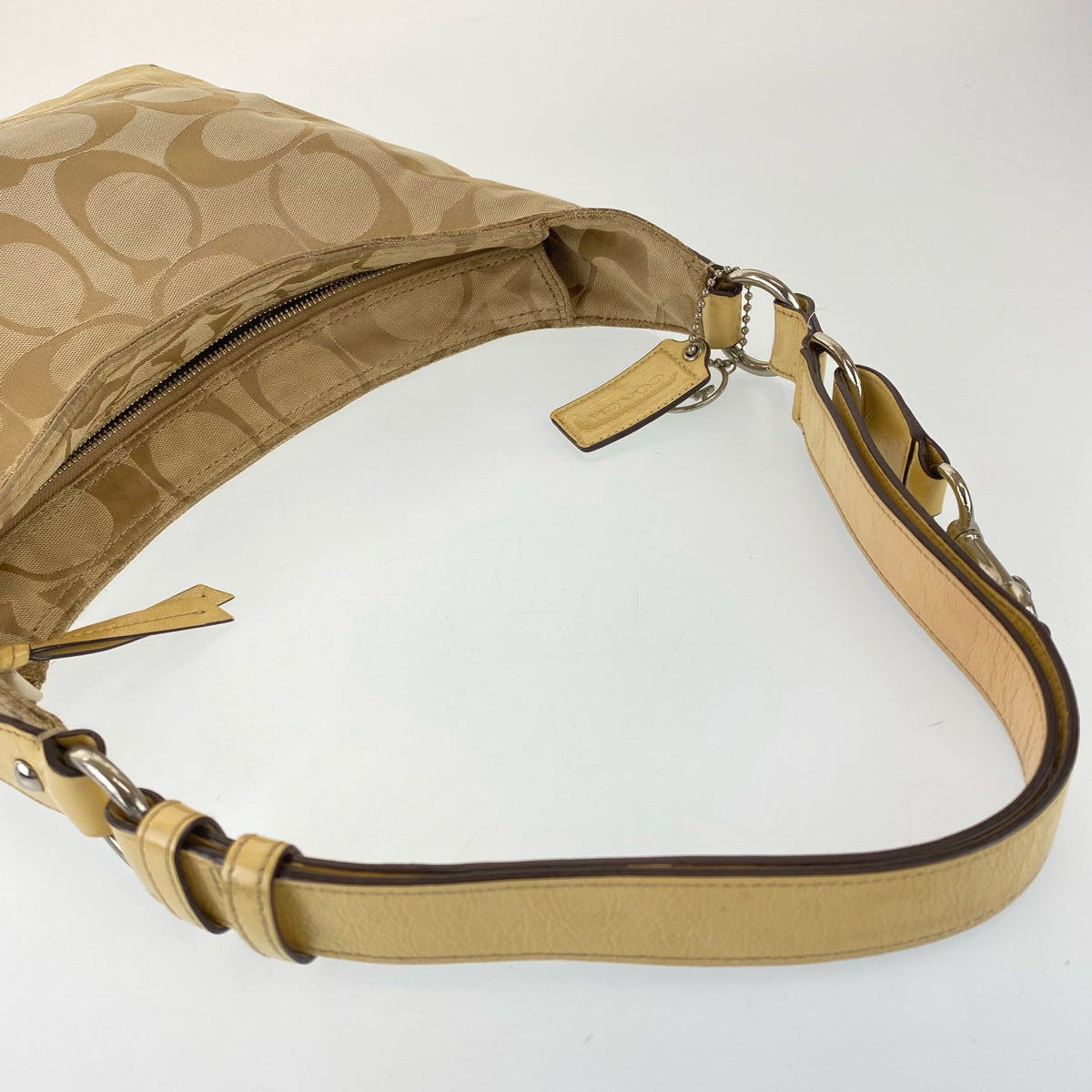 12761 
COACH Signature Adjustable Crossbody Beige Canvas/Patent Leather D1171-F17490 Hobo Shoulder Bag for Women