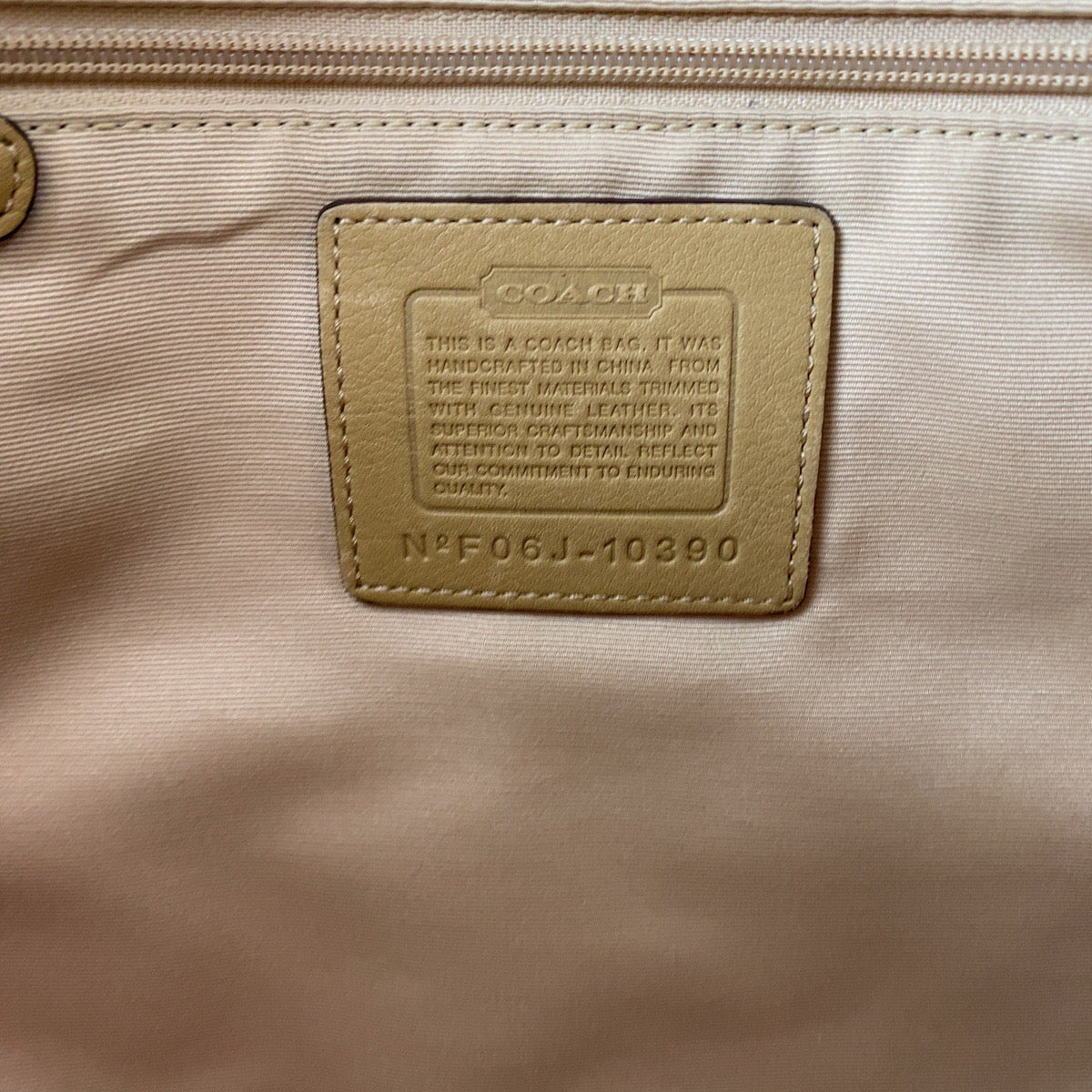 12755
COACH コーチ シグネチャー ベージュ ゴールド キャンバス / スウェード F06J-10390 ショルダーバッグ トートバッグ ハンドバッグ  レディース