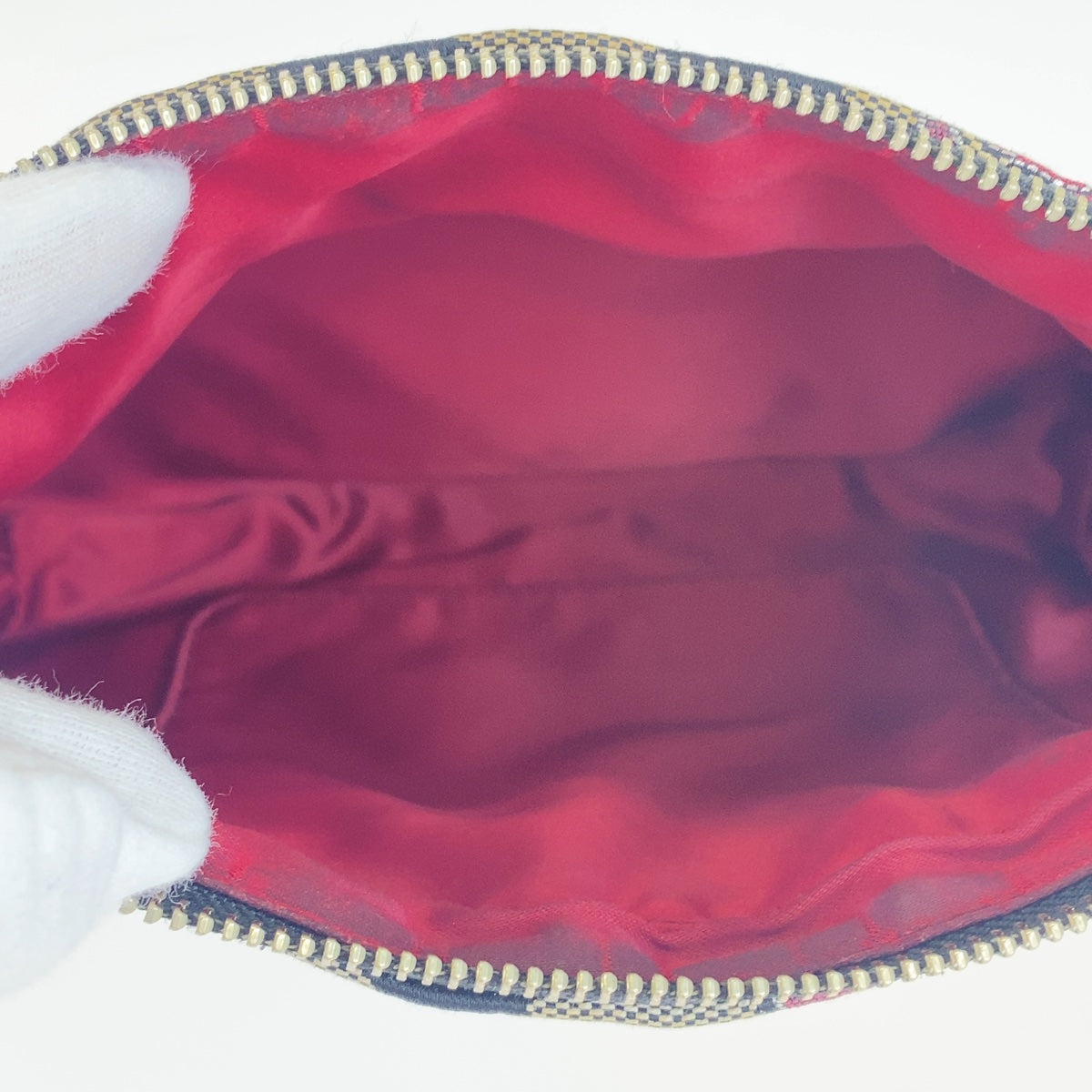 12724
COACH コーチ シグネチャー ブラック ピンク シルバー金具 キャンバス ショルダーバッグ ポシェット 斜め掛け可能  レディース AB5