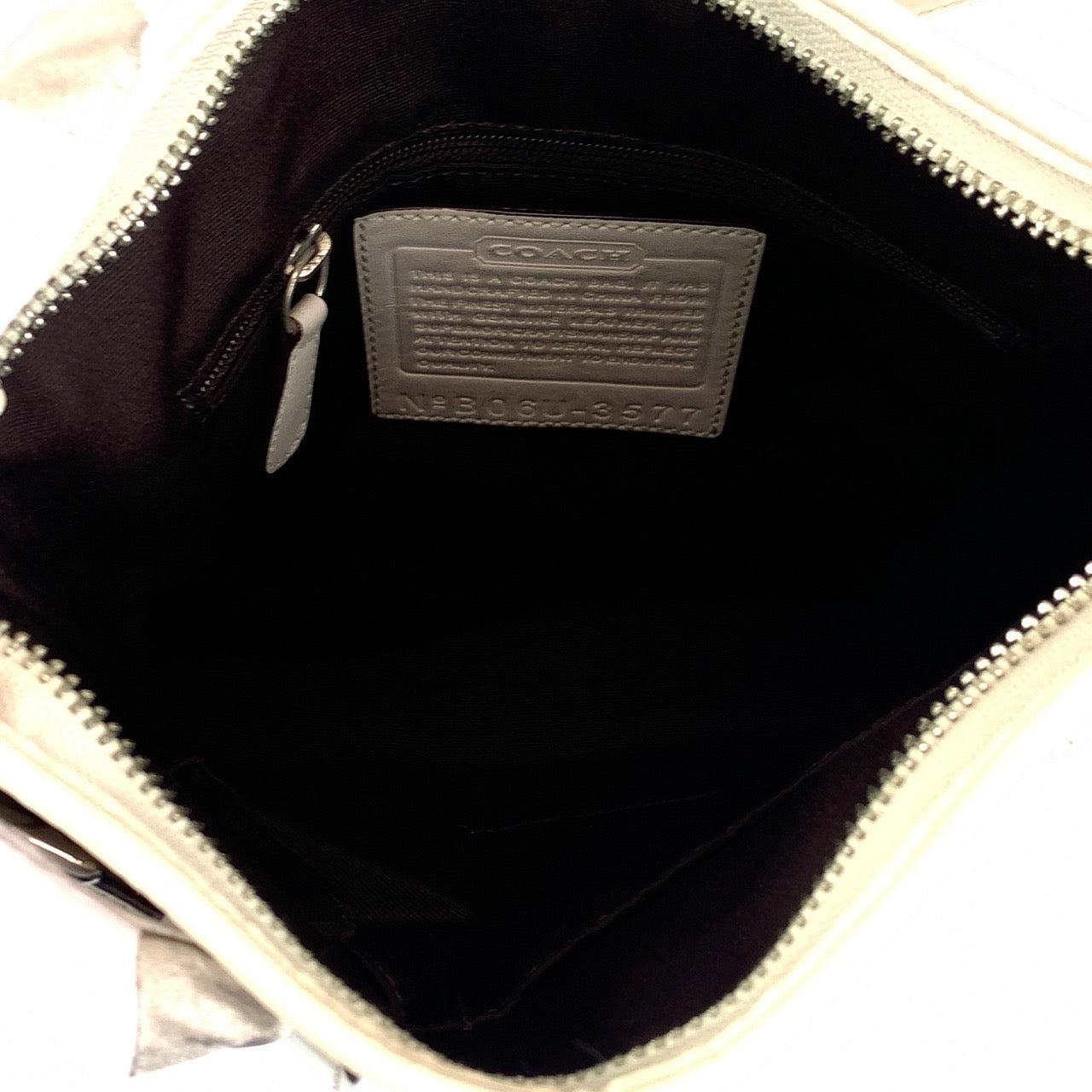 12705
COACH コーチ シグネチャー ブラウン ベージュ ホワイト レザー ショルダーバッグ   レディース