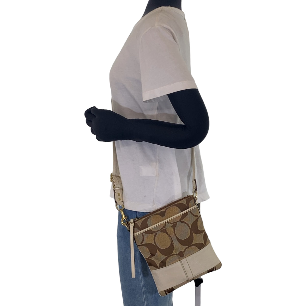 12703
COACH コーチ シグネチャー ベージュ ホワイト 白 ゴールド金具 キャンバス / レザー ショルダーバッグ ポシェット 斜め掛け可能  レディース ABP5