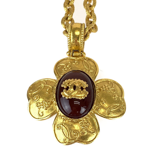 10042
 CHANEL Vintage Gripoa Coco Mark Stone Flower Gold Wine Red Plated Necklace Pendant for Women