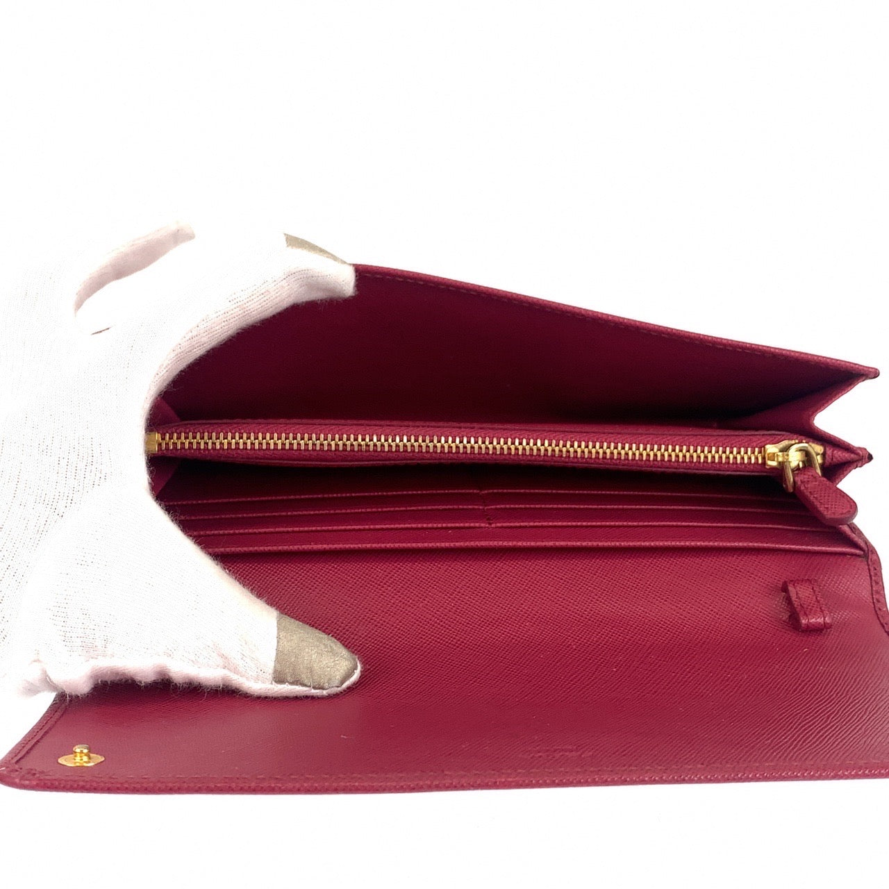 B-133
PRADA プラダ サフィアーノ ピンク ゴールド金具 レザー 1MT290 二つ折り長財布 チェーンウォレット   レディース