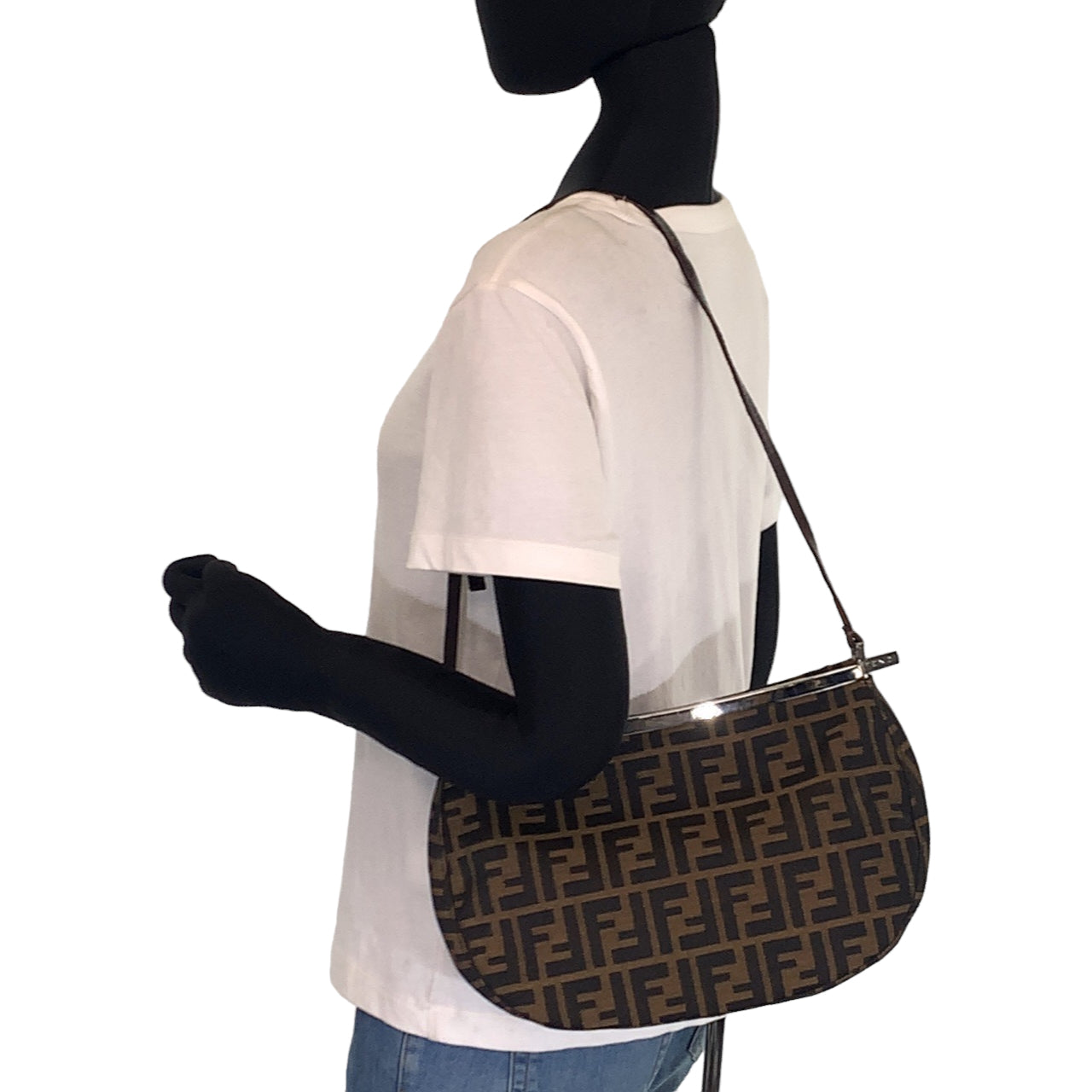 B-116
FENDI フェンディ ズッカ ブラウン 茶 シルバー金具 キャンバス / レザー ショルダーバッグ 肩掛けバッグ  レディース