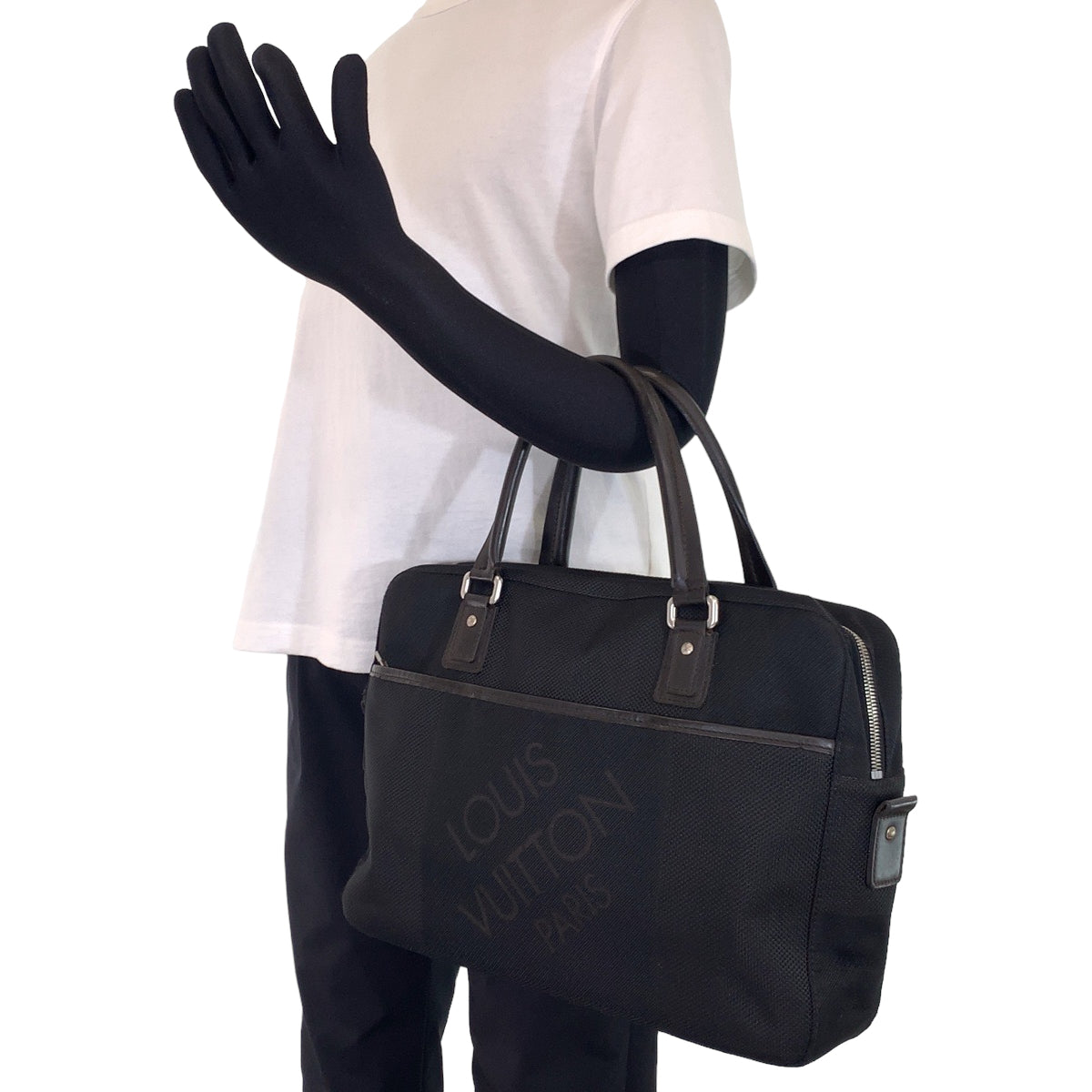 10099
LOUIS VUITTON ルイヴィトン ダミエ ジェアン ヤック ブラック キャンバス M93082 ビジネスバッグ ブリーフケース A4対応  メンズ