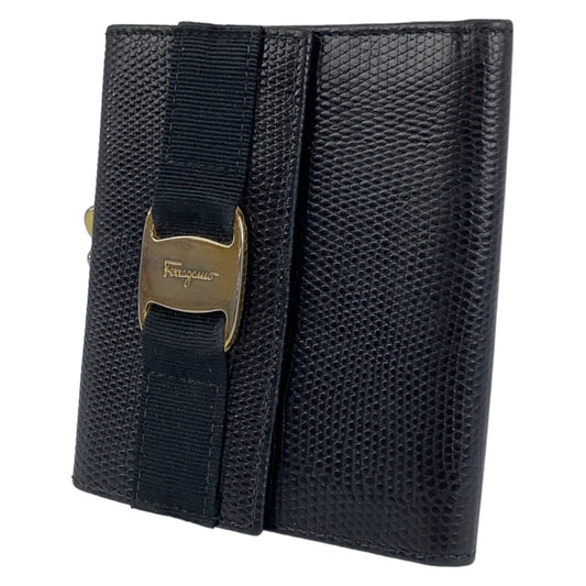 C-194
Salvatore Ferragamo サルヴァトーレフェラガモ ブラック 黒 ゴールド レザー コンパクトウォレット 三つ折り財布  レディース