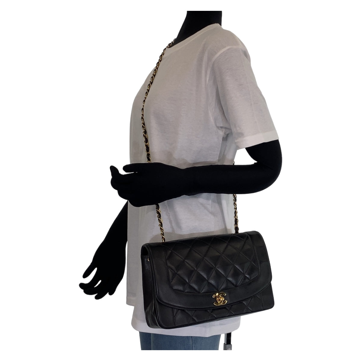 10146
CHANEL シャネル ヴィンテージ マトラッセ ダイアナ ブラック ゴールド金具 ラムスキン ショルダーバッグ ポシェット  レディース