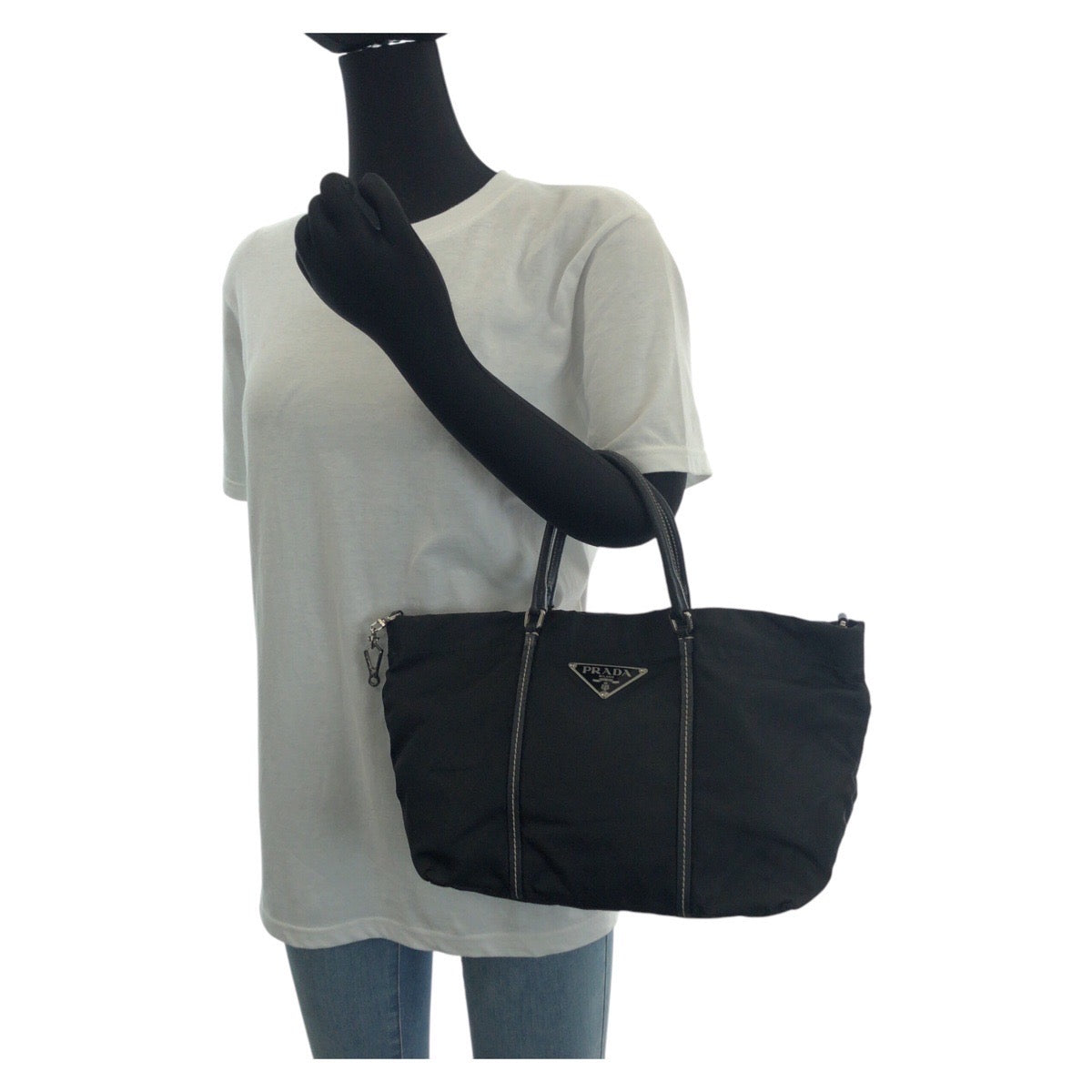 10164
PRADA プラダ テスート 三角ロゴ ブラック シルバー金具 ナイロン トートバッグ ハンドバッグ  レディース