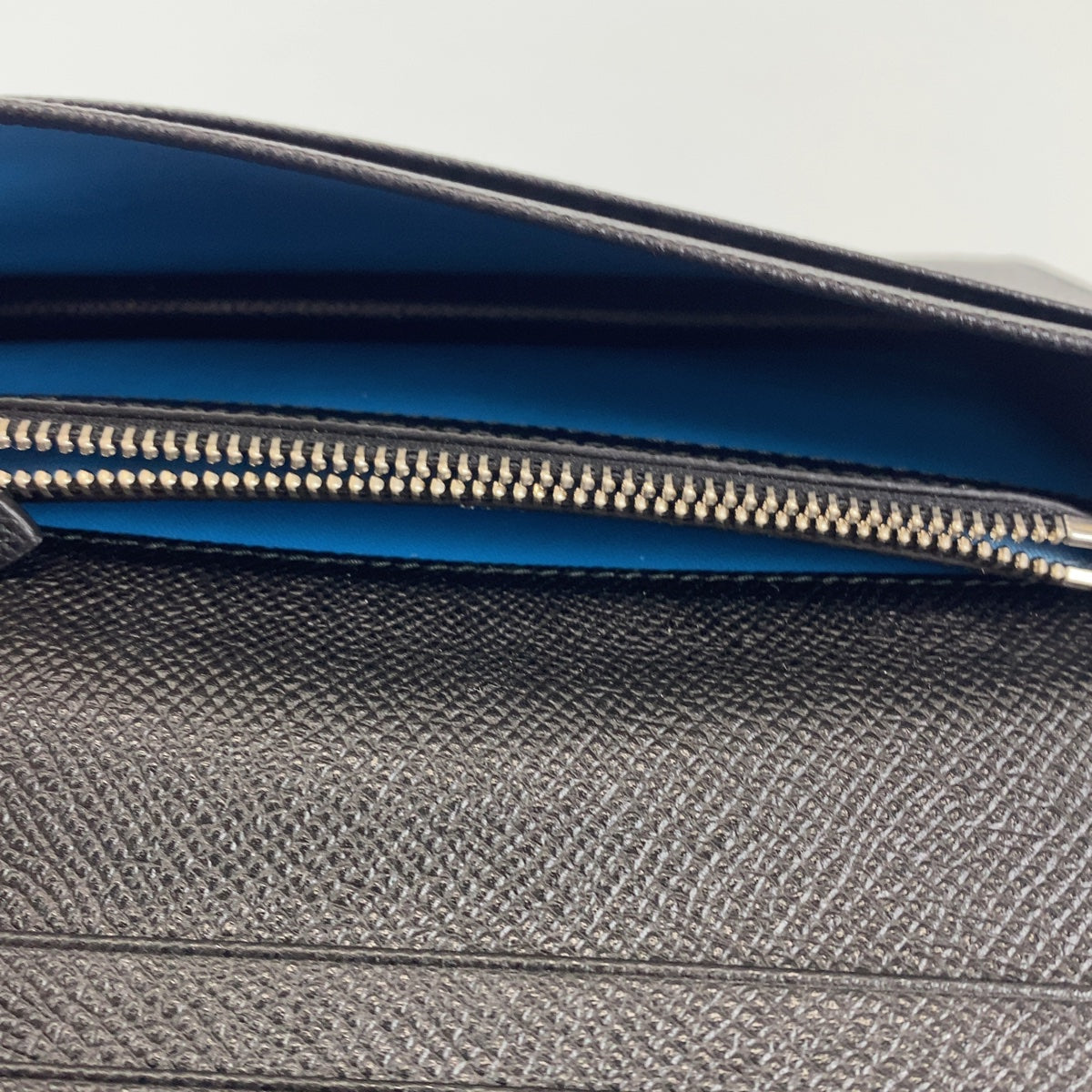 10175
BVLGARI ブルガリ ビーゼロ ブラック 黒 シルバー金具 PVC 長財布 ロングウォレット  メンズ