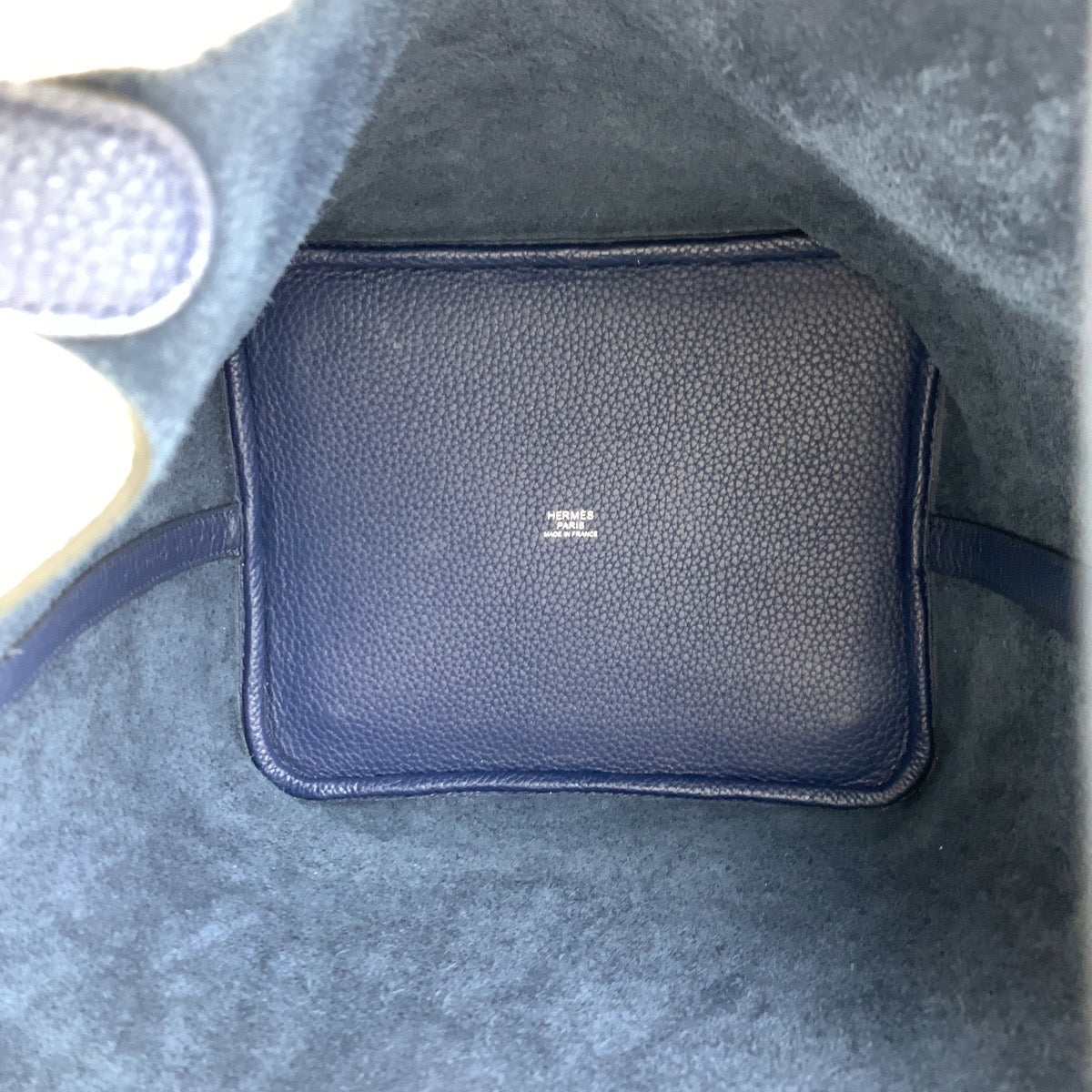 A-098
HERMES エルメス ピコタンロックMM ブルーサフィール ネイビー  紺 シルバー金具 トリヨンクレマンス トートバッグ ハンドバッグ R刻印  レディース