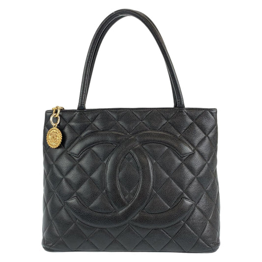 H-00288
CHANEL シャネル ヴィンテージ 復刻トート メダリオン ブラック 黒 ゴールド金具 キャビアスキン トートバッグ 肩掛け  レディース