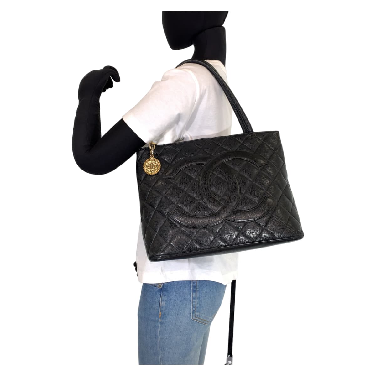 H-00288
CHANEL シャネル ヴィンテージ 復刻トート メダリオン ブラック 黒 ゴールド金具 キャビアスキン トートバッグ 肩掛け  レディース