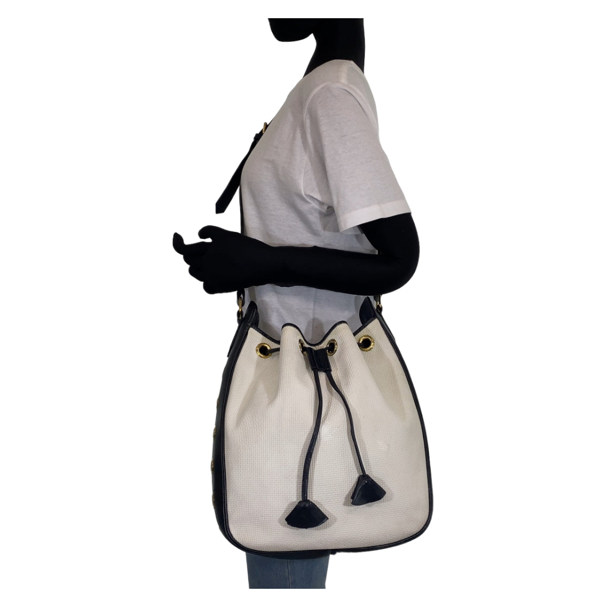 10198
YVES SAINT LAURENT イヴ サンローラン ヴィンテージ YSL ホワイト ネイビー PVC / レザー 巾着 ショルダーバッグ ポシェット  レディース AB9800