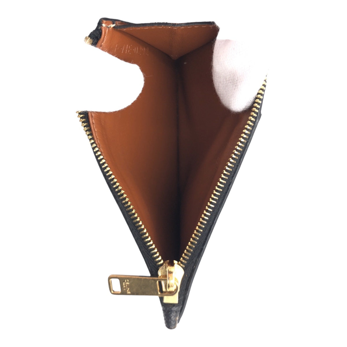 10214
CELINE セリーヌ トリオンフキャンバス ブラウン ブラック キャンバス / ラムスキン 10F992BZ9.04LU フラグメントケース コインケース 小銭入れ  メンズ