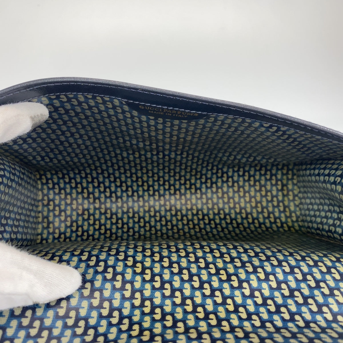 C-112
GUCCI グッチ ヴィンテージ オールドグッチ シェリーライン ネイビー ゴールド金具 スウェード / レザー クラッチバッグ セカンドバッグ  メンズ