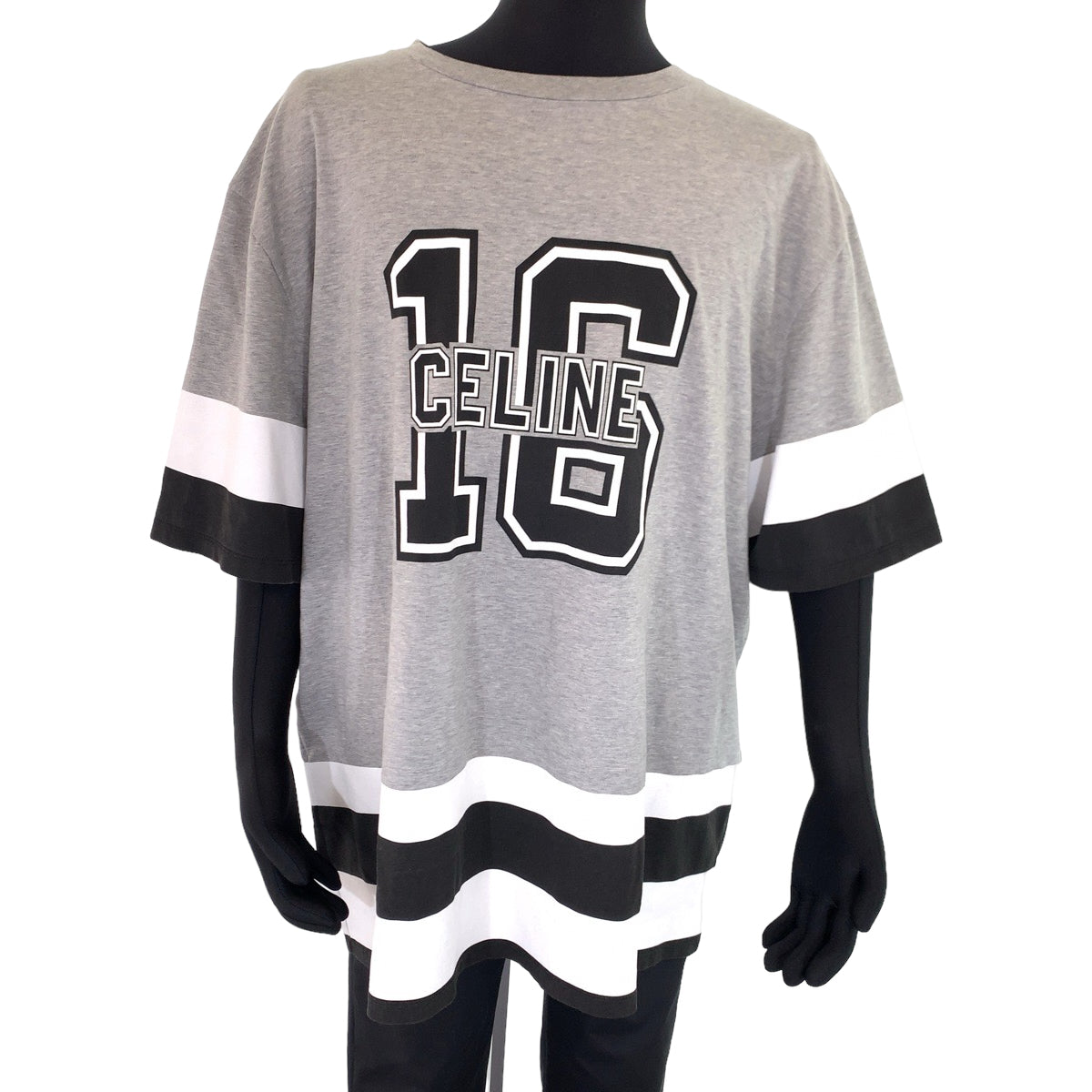 C-074
CELINE セリーヌ 23SS ロゴ ナンバリング サイズM グレー 灰色 ホワイト 白 コットン 2X41F671Q 半袖Tシャツ オーバーサイズ  メンズ