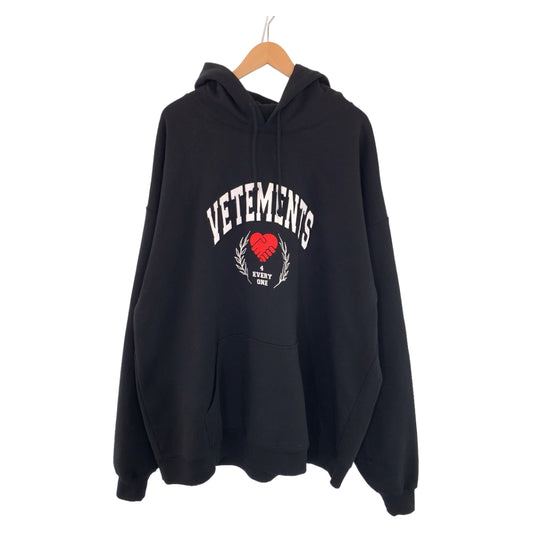 10240
 VETEMENTS 22AW SOLIDARITY EMBROIDERRED HOODIE Size L Black White Cotton UA53HD420B Hoodie Men's