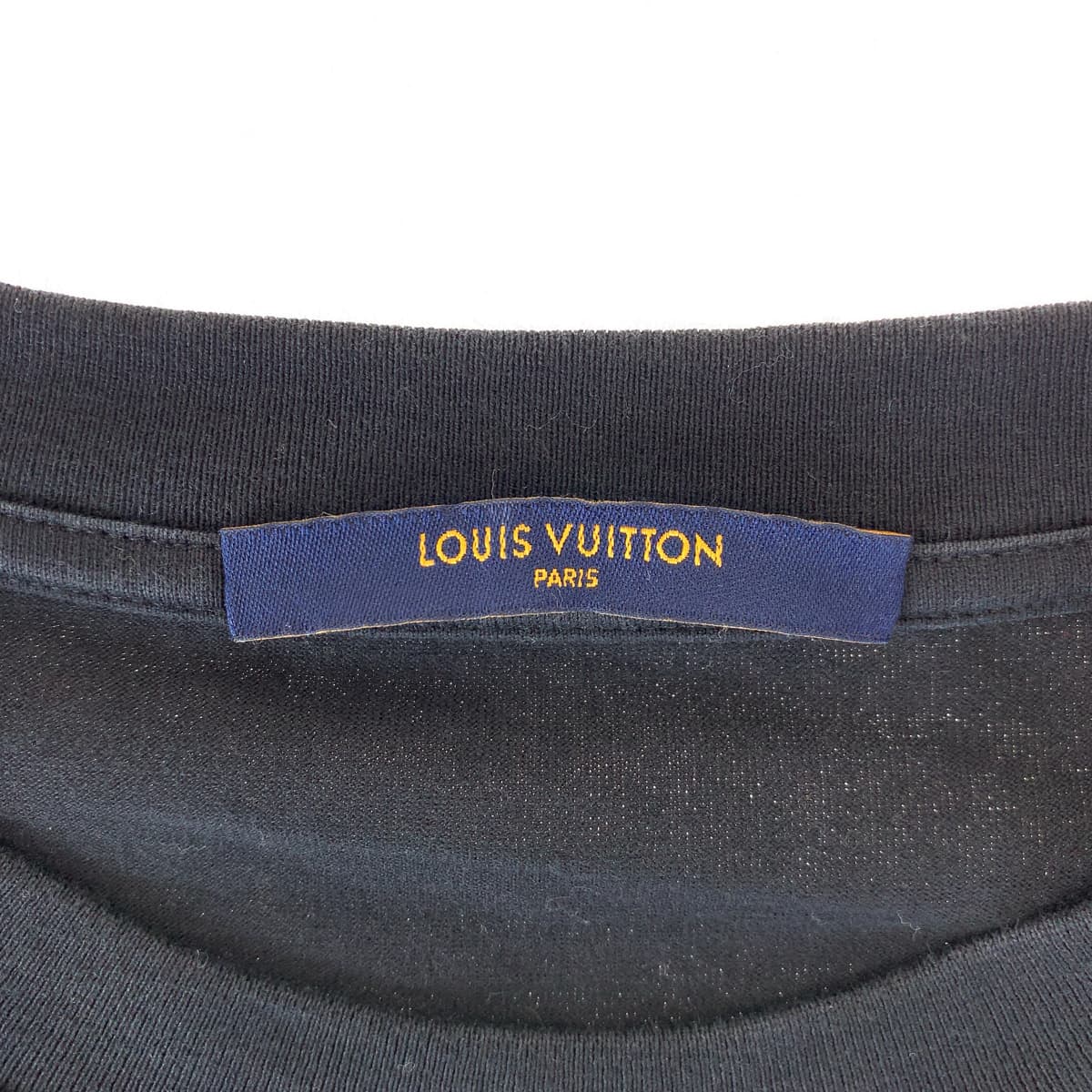 H-00318
LOUIS VUITTON ルイヴィトン 19AW スモーク プリンテッド サイズM ブラック 黒 ホワイト 白 コットン RM192 NPG HHY90W 半袖Tシャツ クルーネック  メンズ