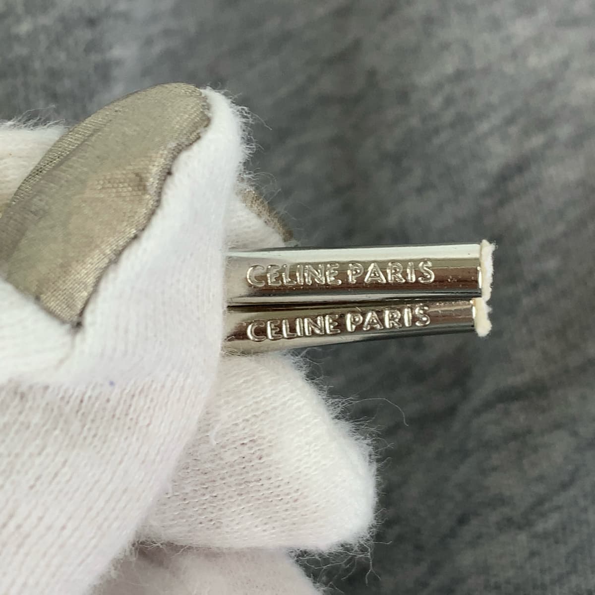 10244
CELINE セリーヌ ロゴ ジョガーパンツ サイズS グレー 灰色 ブラック 黒 コットン 2Z062670Q ジャージ 長ズボン スウェットパンツ  メンズ