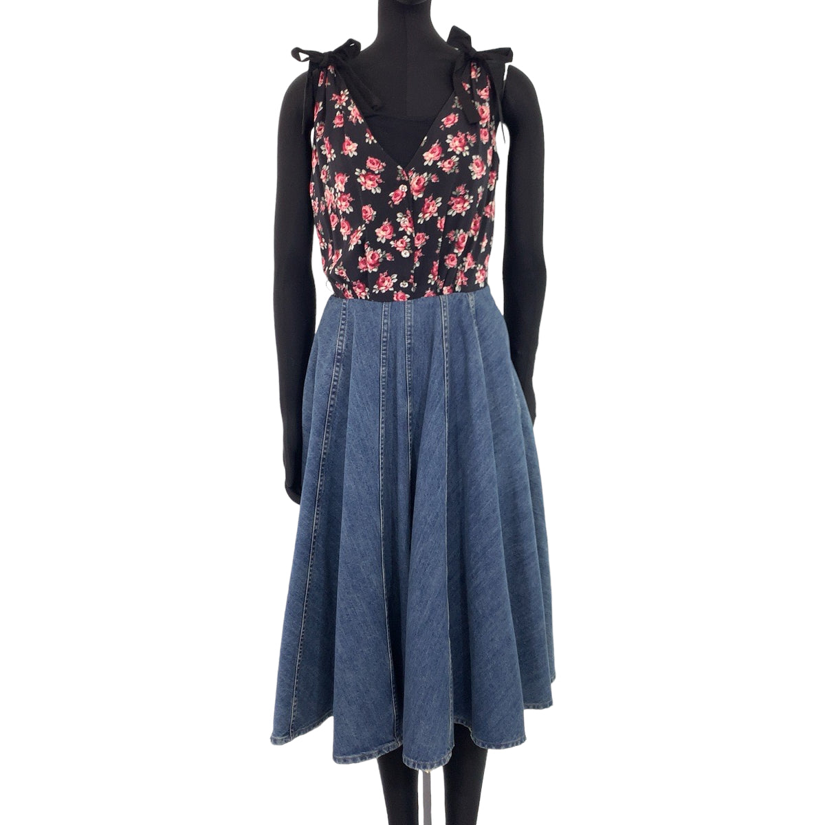 10251
 MIUMIU Miu Miu Floral Rhinestone Size 36 Black Cotton / Denim Dress Denim Dress Women's