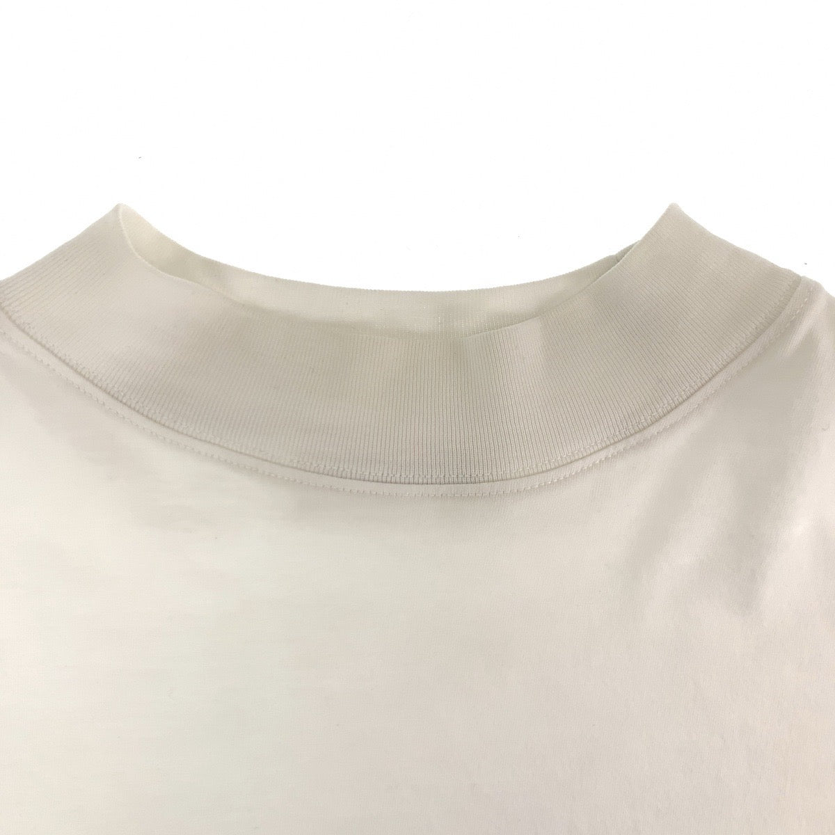 H-00336
JIL SANDER ジルサンダー サイズM ホワイト 白 コットン KK JM ZN 0004 半袖Tシャツ モックネック  メンズ
