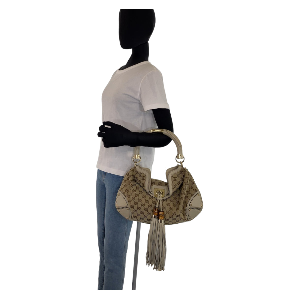 H-00376
GUCCI グッチ GGキャンバス バンブー タッセル フリンジ ベージュ 薄茶色 ゴールド金具 キャンバス / レザー 185566 ハンドバッグ ショルダーバッグ  レディース