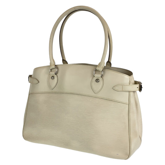 H-00380
LOUIS VUITTON ルイヴィトン エピ パッシィGM イヴァワール アイボリー シルバー金具 グレインレザー M5925J ショルダーバッグ トートバッグ  レディース