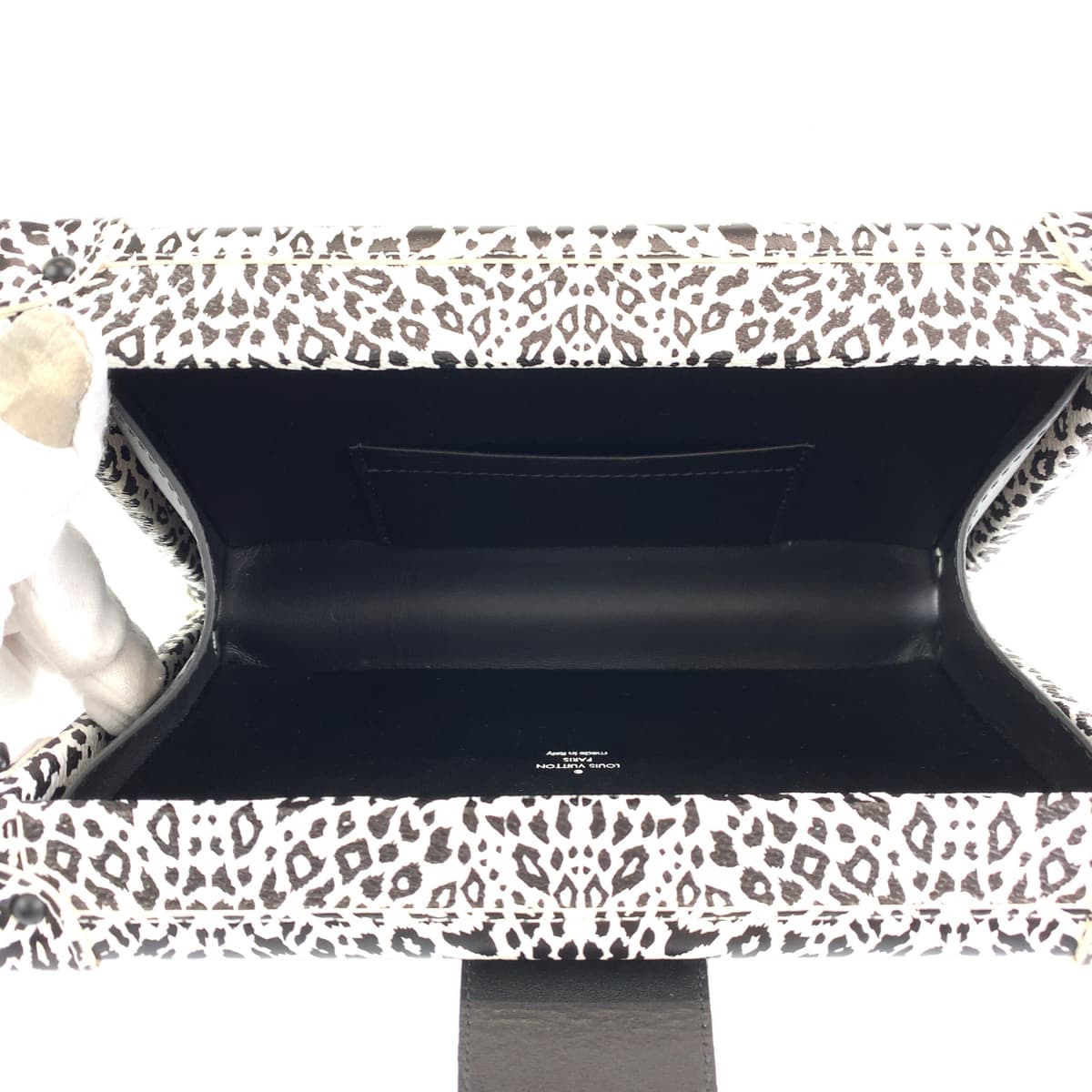 10289
LOUIS VUITTON ルイヴィトン プティットマル ダルメシアン ネザーフェザー ホワイト ブラック レザー ショルダーバッグ ミニトランク  レディース