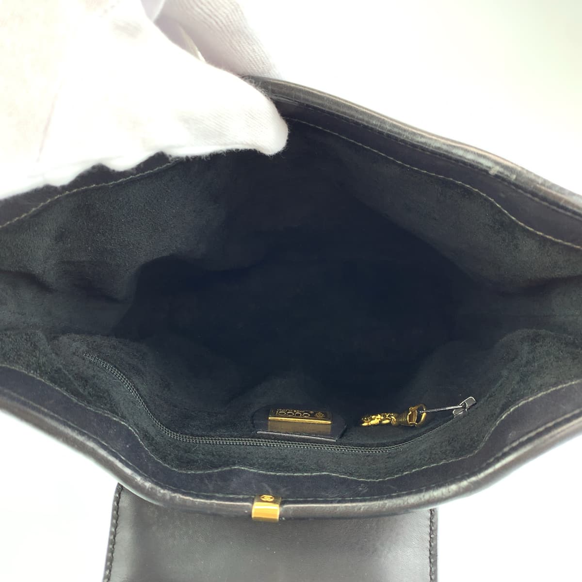 H-00404
GUCCI グッチ ヴィンテージ オールドグッチ ホースシュー ブラック 黒 ゴールド金具 レザー 001 084 1200 ショルダーバッグ 斜め掛けバッグ  レディース