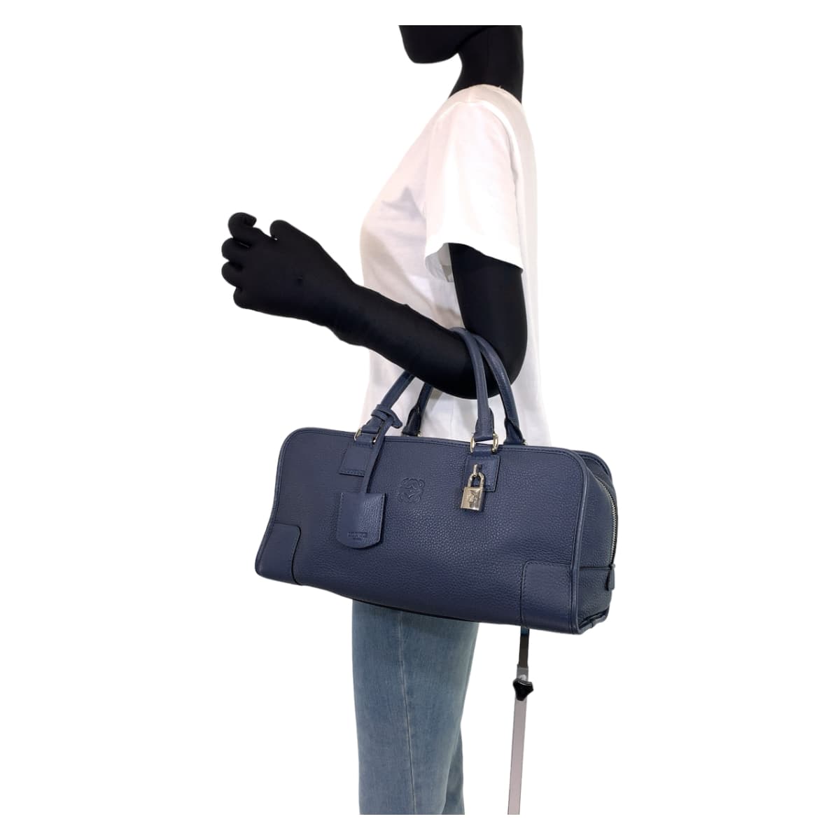 H-00406
LOEWE ロエベ アナグラム アマソナ35 ネイビー 紺 ブルー 青 シルバー金具 レザー ハンドバッグ ミニボストン  レディース