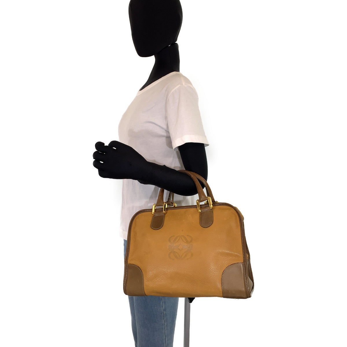 H-00413
LOEWE ロエベ アナグラム アマソナ32 ブラウン 茶 キャメル ゴールド金具 レザー ハンドバッグ ミニボストンバッグ  レディース