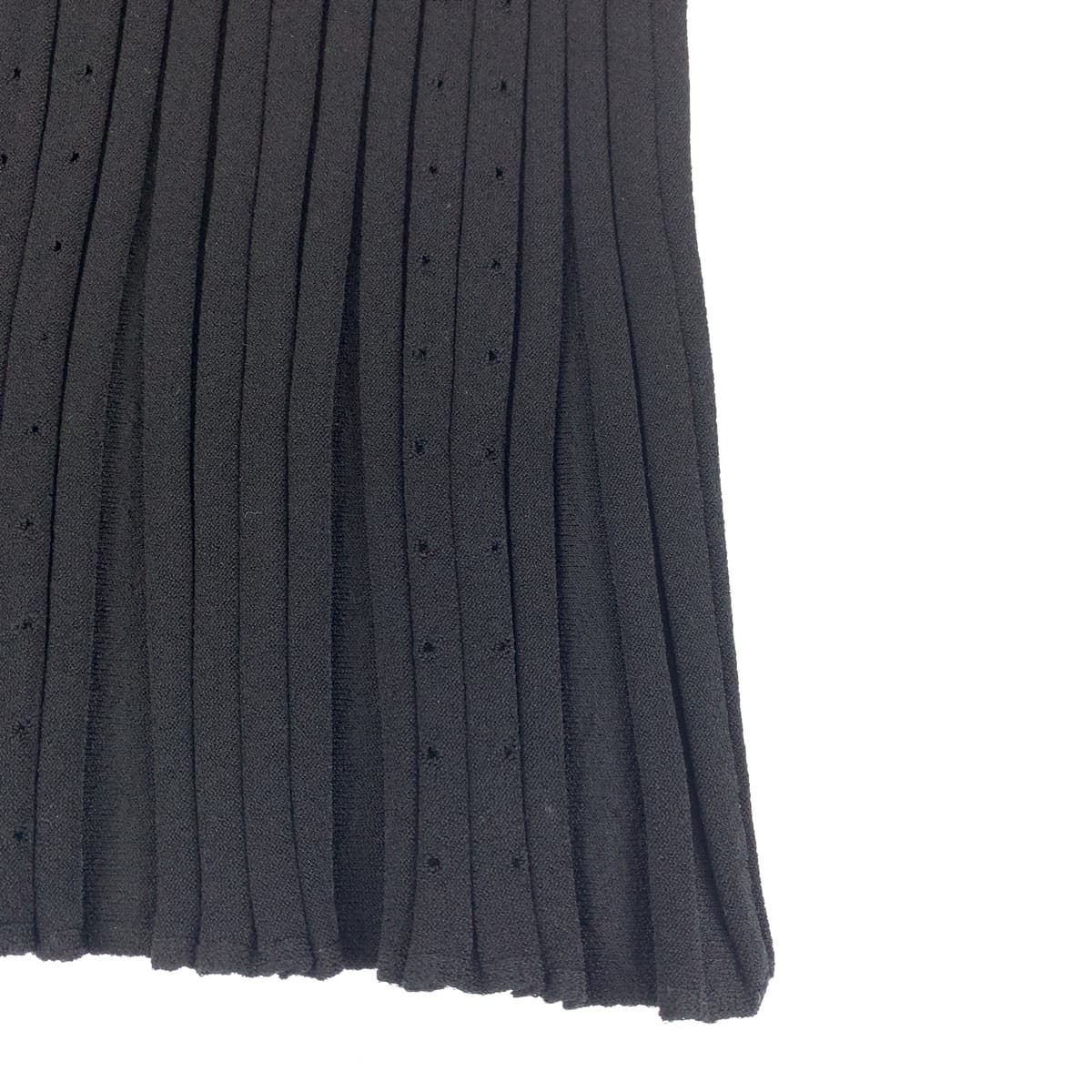 H-00471
CHANEL シャネル 08クルーズ 飛行機モチーフ サイズ38 ブラック 黒 シルバー金具 レーヨン P32489K00677 スカート ニットスカート  レディース