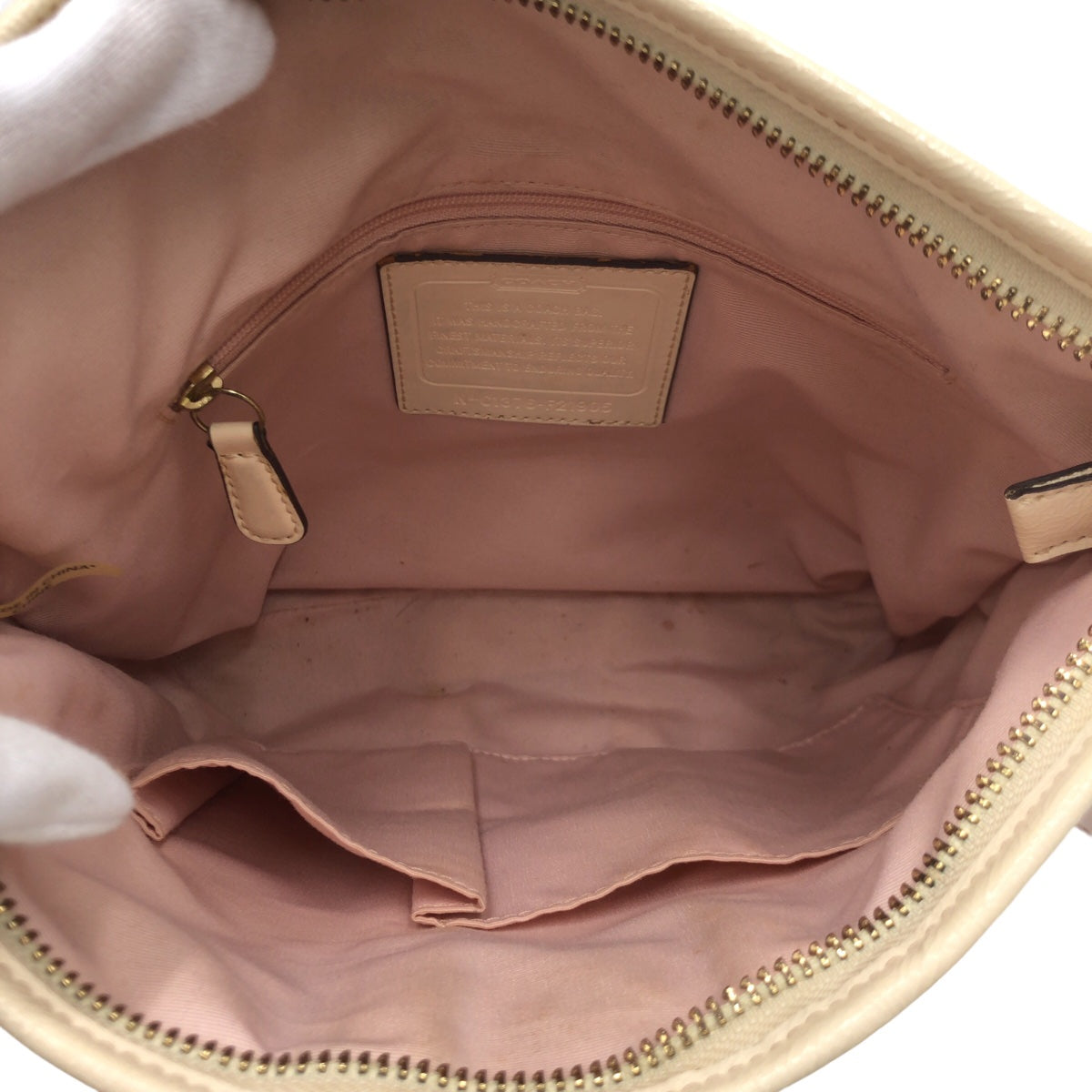 12602
 COACH Signature Beige Ivory Gold Hardware Canvas F21905 Shoulder Bag Pochette Crossbody Bag for Women