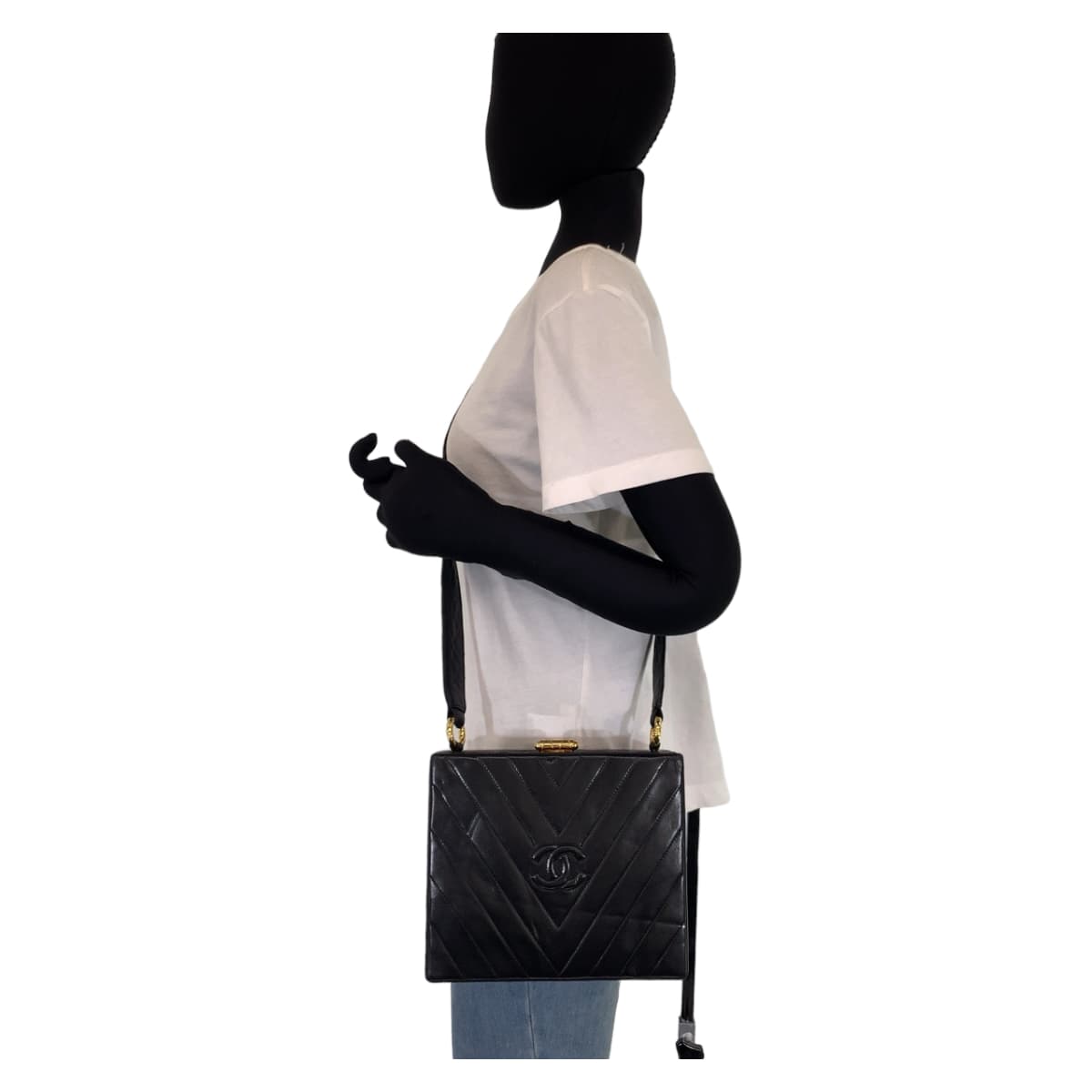 H-00528
CHANEL シャネル Vステッチ ココマーク ミニトランク ブラック 黒 ゴールド金具 ラムスキン ショルダーバッグ 斜め掛け ボックス  レディース