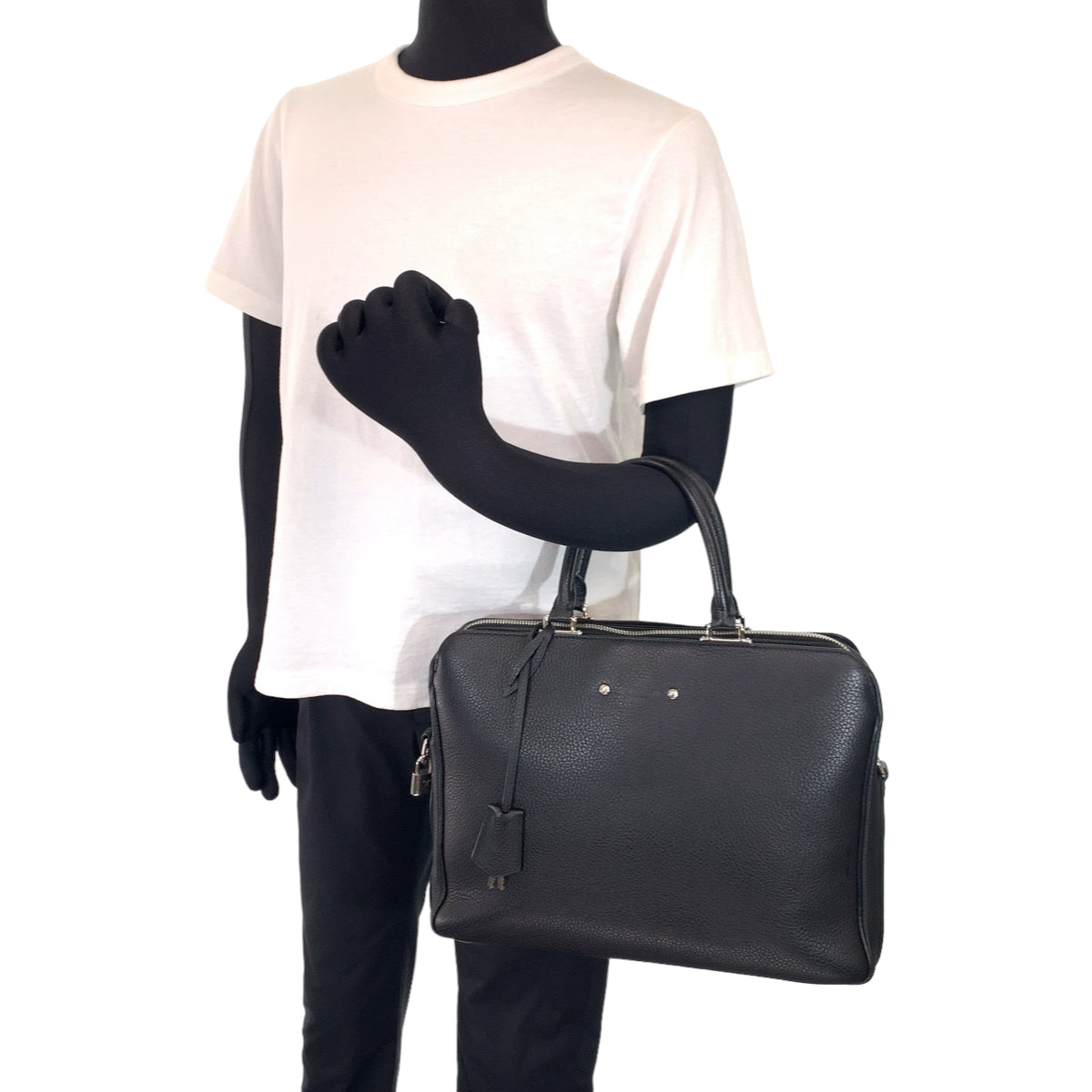 H-00587
LOUIS VUITTON ルイヴィトン アルマンド・ブリーフケースMM ノワール ブラック 黒 シルバー金具 レザー / トリヨンレザー M54381 ブリーフケース ビジネスバッグ  メンズ