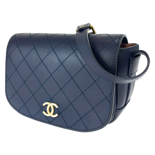 CHANEL シャネル ステッチ ダブルフラップ ココマーク ネイビー 紺 ゴールド金具 カーフ ショルダーバッグ 斜め掛け  レディース