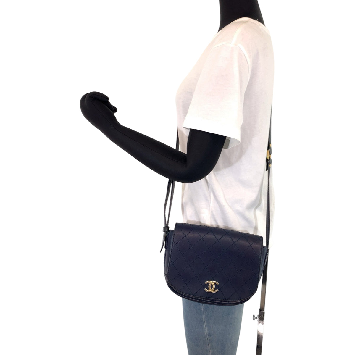 CHANEL シャネル ステッチ ダブルフラップ ココマーク ネイビー 紺 ゴールド金具 カーフ ショルダーバッグ 斜め掛け  レディース