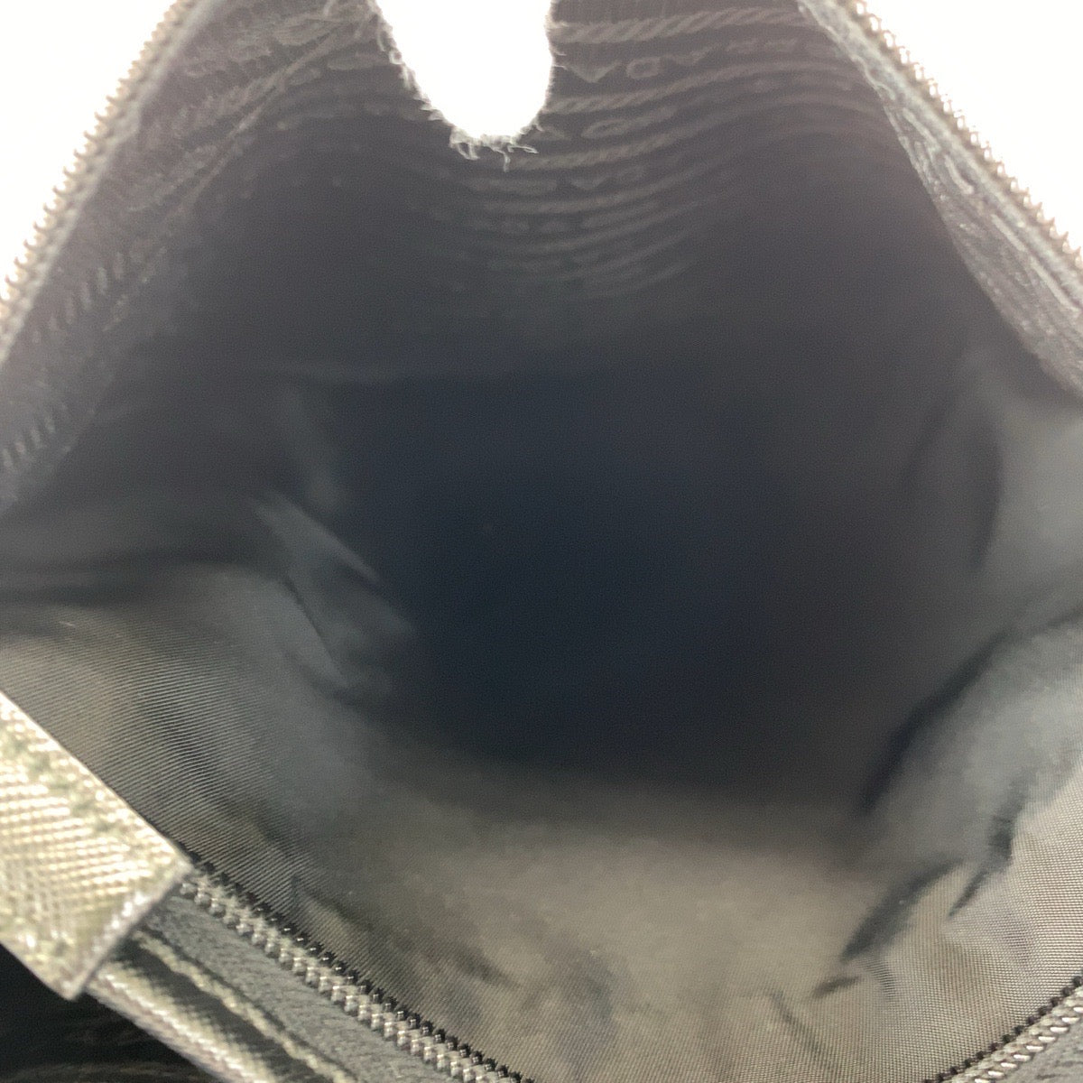 10464
 PRADA Tessuto Triangle Logo Plate Black Silver Hardware Nylon VA0339 Crossbody Shoulder Bag Messenger Bag for Women