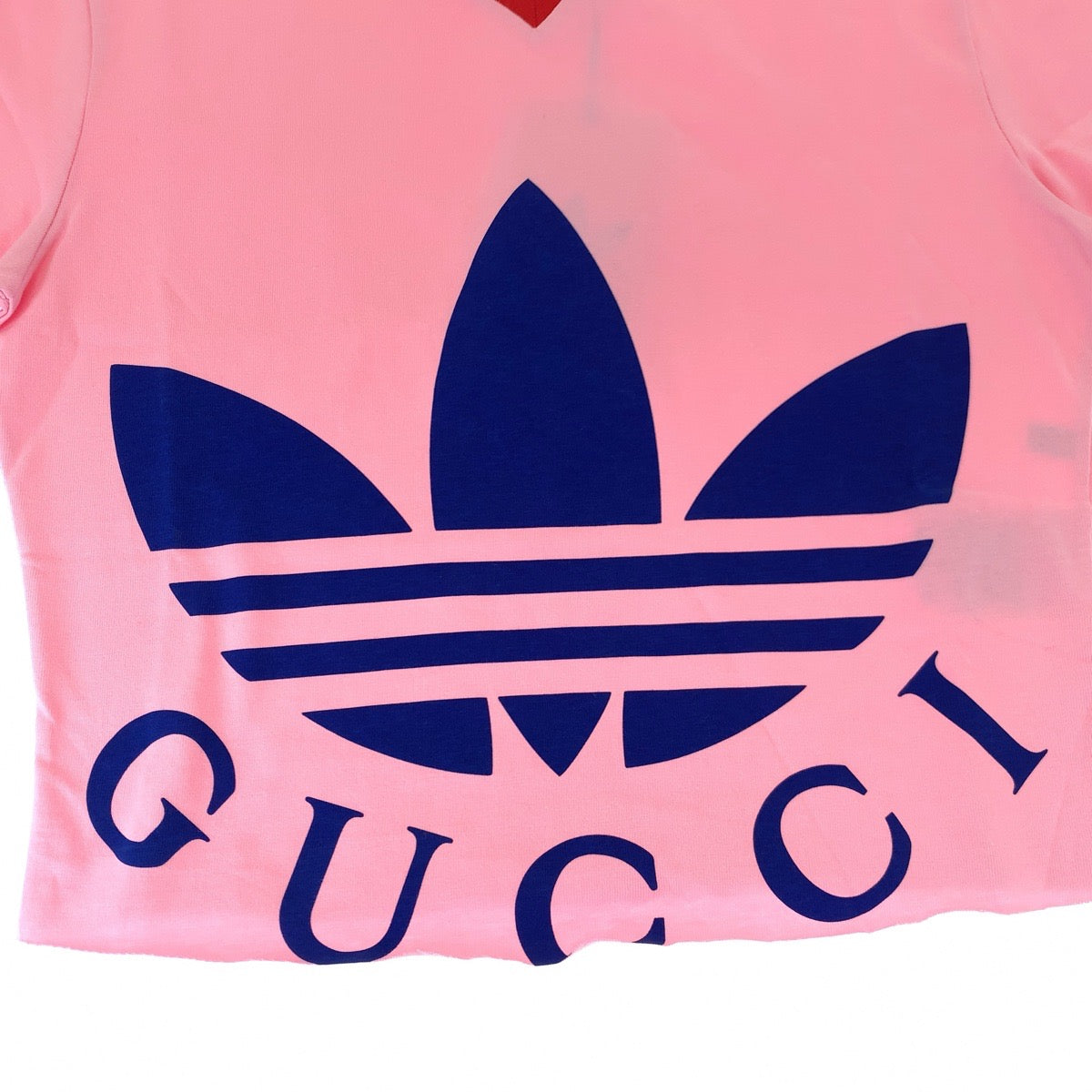 10484
GUCCI グッチ adidas×GUCCI 22SS サイズXXS ショート丈 ピンク レッド 赤 コットン 693637 半袖Tシャツ  レディース