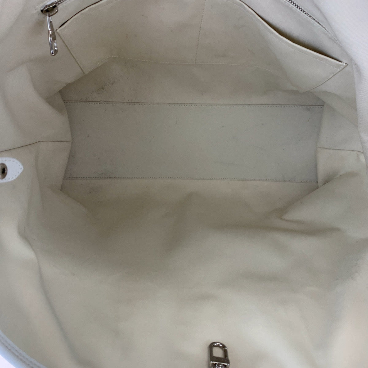 12541
LOUIS VUITTON ルイヴィトン NIGOコラボ トロリー タイガー柄 ホワイト 白 レッド 赤 シルバー金具 レザー M59366 トートバッグ ボストンバッグ  メンズ